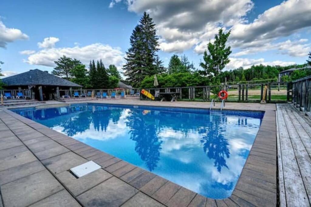 Deluxe Suite-Sur-Lac Superieur - Tremblant Versant Nord Buitenkant foto